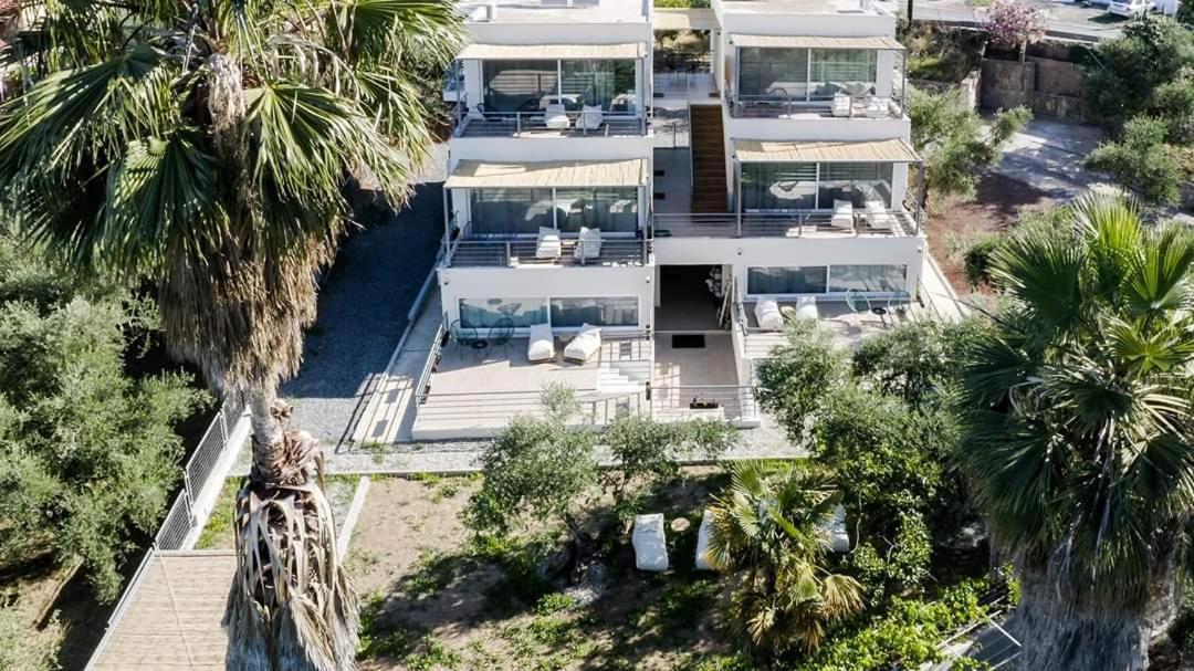 Laura Maisons Kalamata Bagian luar foto