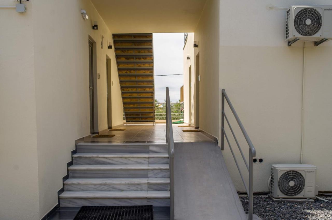 Laura Maisons Kalamata Bagian luar foto